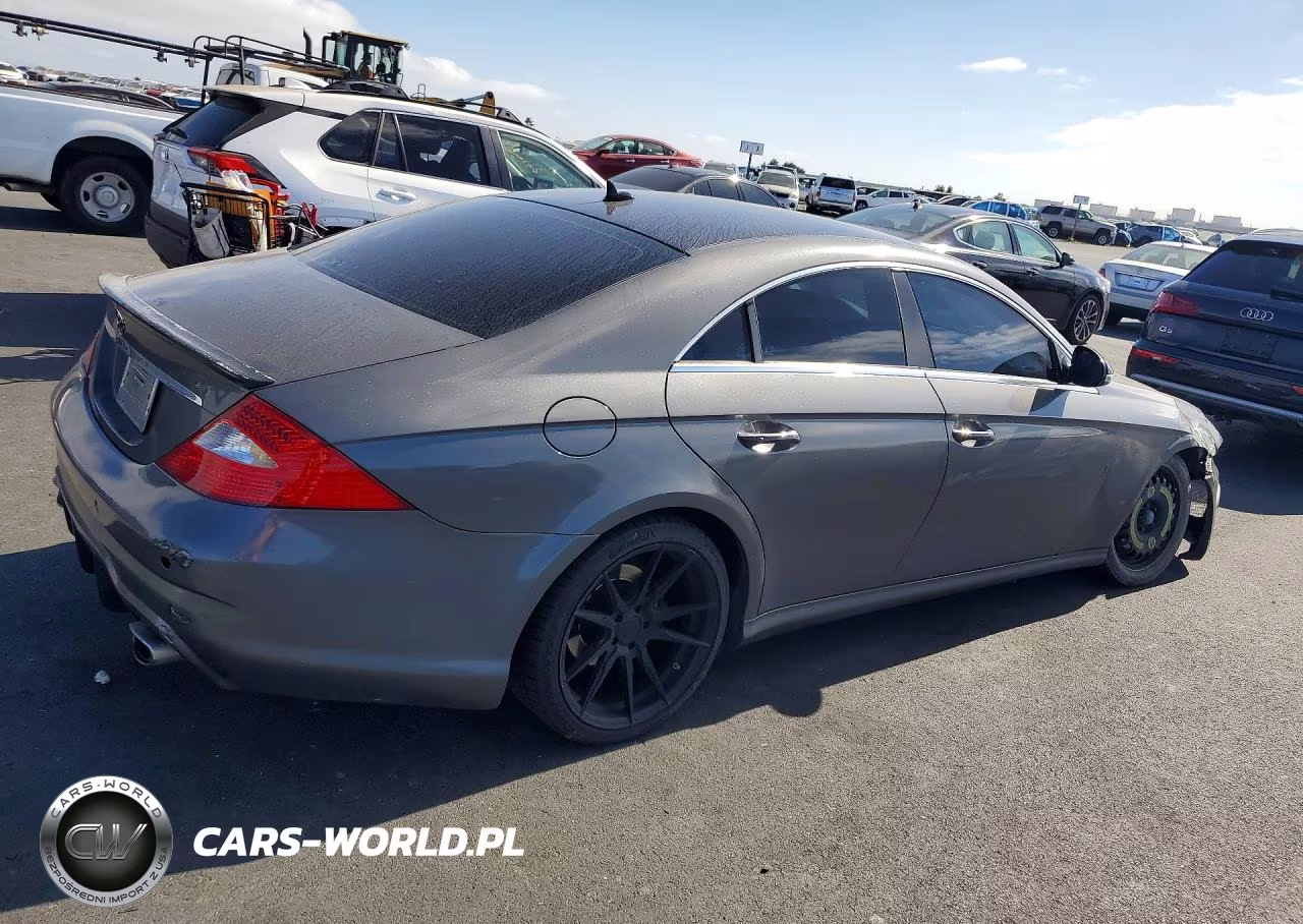 2008 Mercedes-Benz Cls 550 VIN:WDDDJ72XX8A124516 - 3