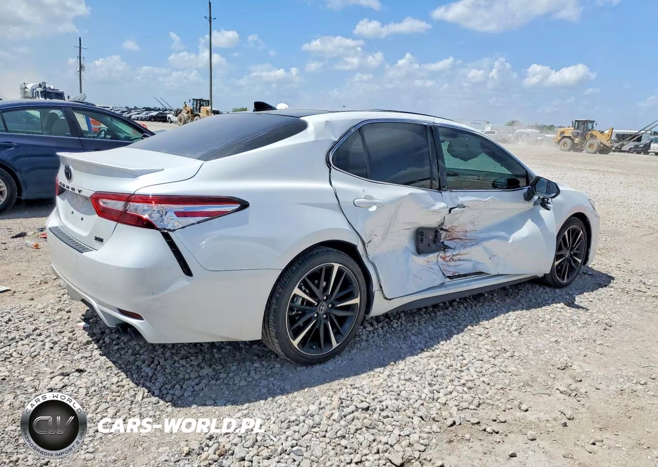 2020 Toyota Camry Xse VIN:4T1K61AK0LU930518 - 3