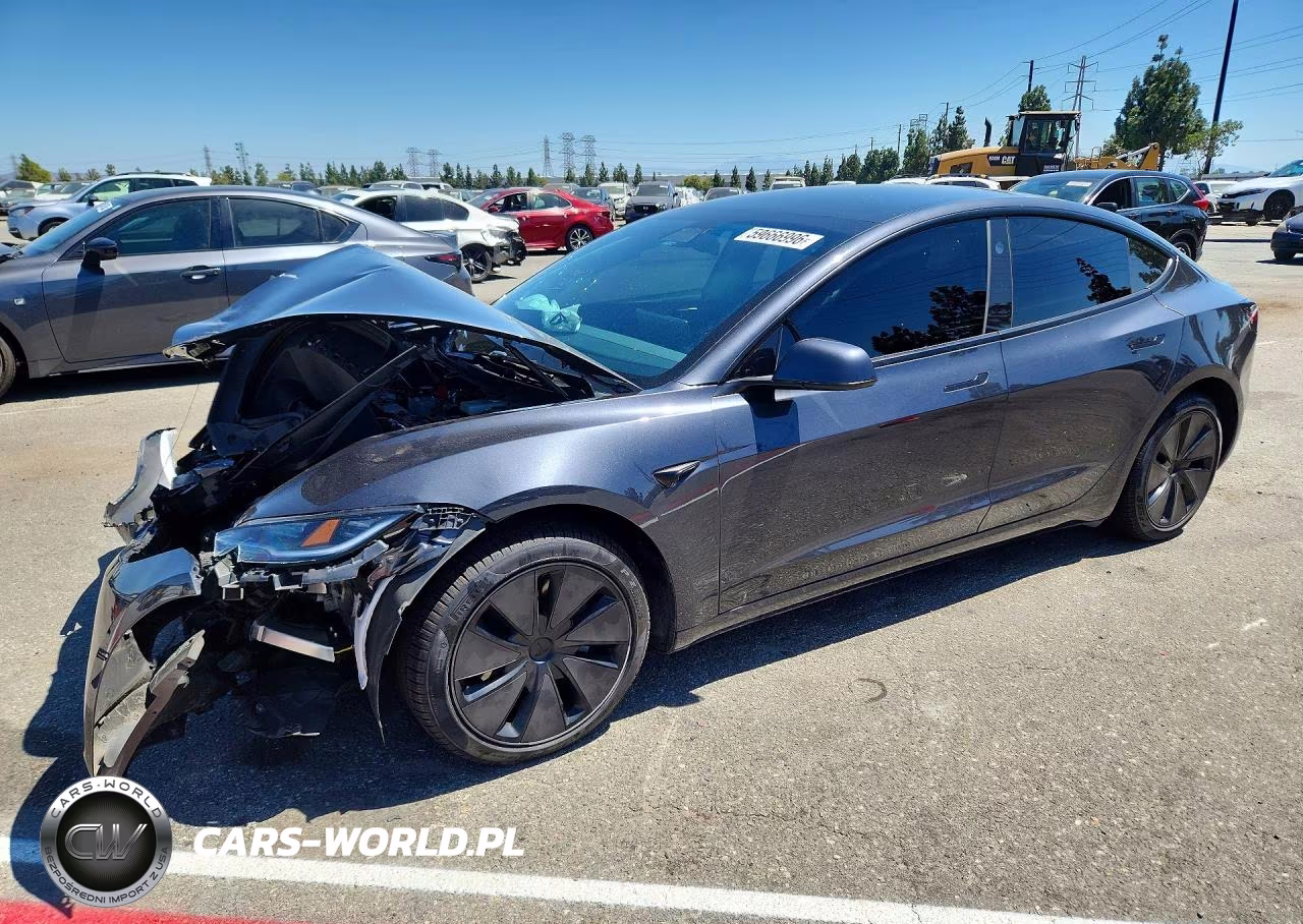 2024 Tesla Model 3 – zdjęcie 1 z 12