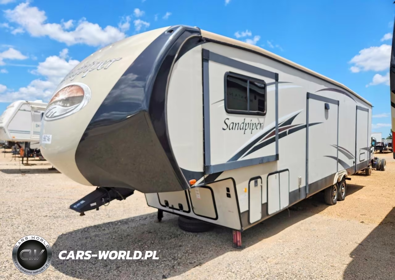 2016 Forest River Sandpiper Camper VIN:4X4FSAP27GJ032492 - 2