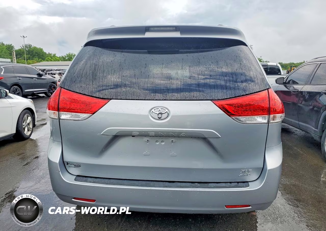 2013 Toyota Sienna Xle 7-Passenger VIN:5TDDK3DC4DS067138 - 6