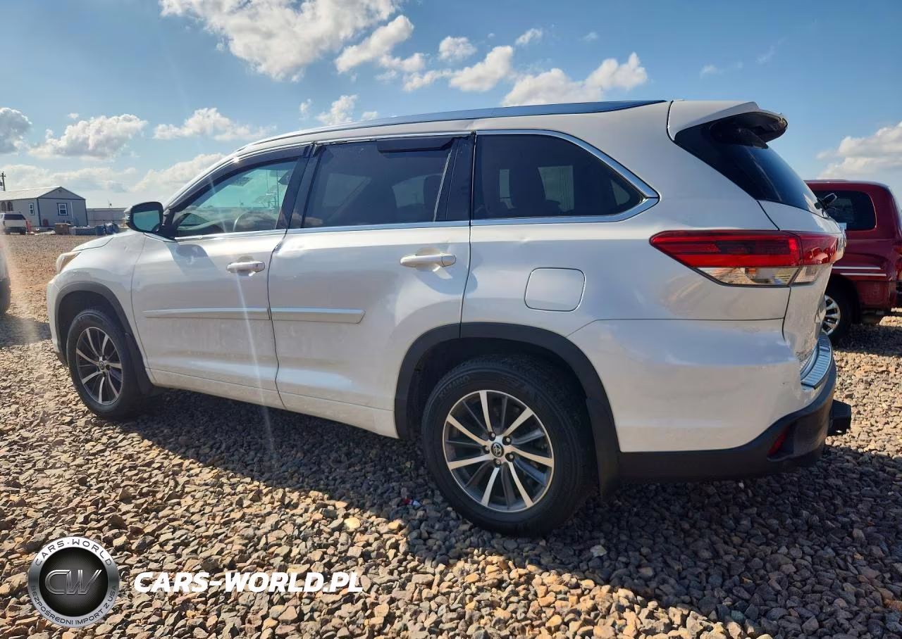 2017 Toyota Highlander Xle VIN:5TDJZRFH0HS510689 - 2