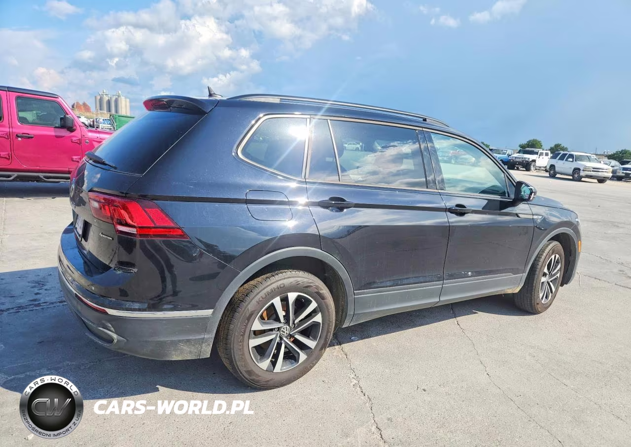 2024 Volkswagen Tiguan S VIN:3VVFB7AX0RM028756 - 3