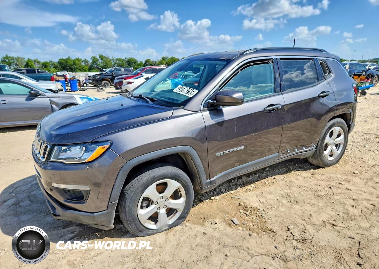 2018 Jeep Compass Latitude – zdjęcie 1 z 13
