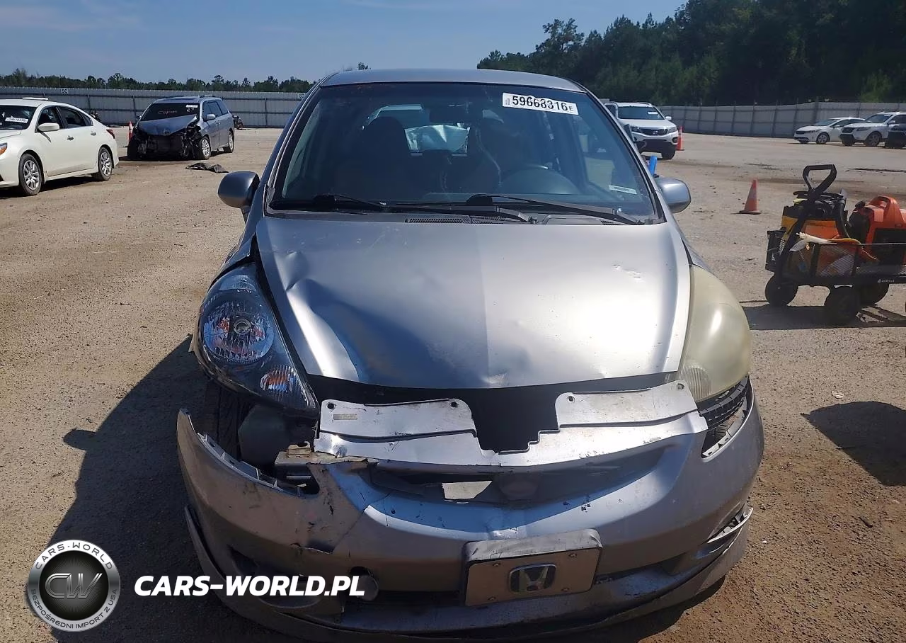 2008 Honda Fit Sport VIN:JHMGD38678S058618 - 5