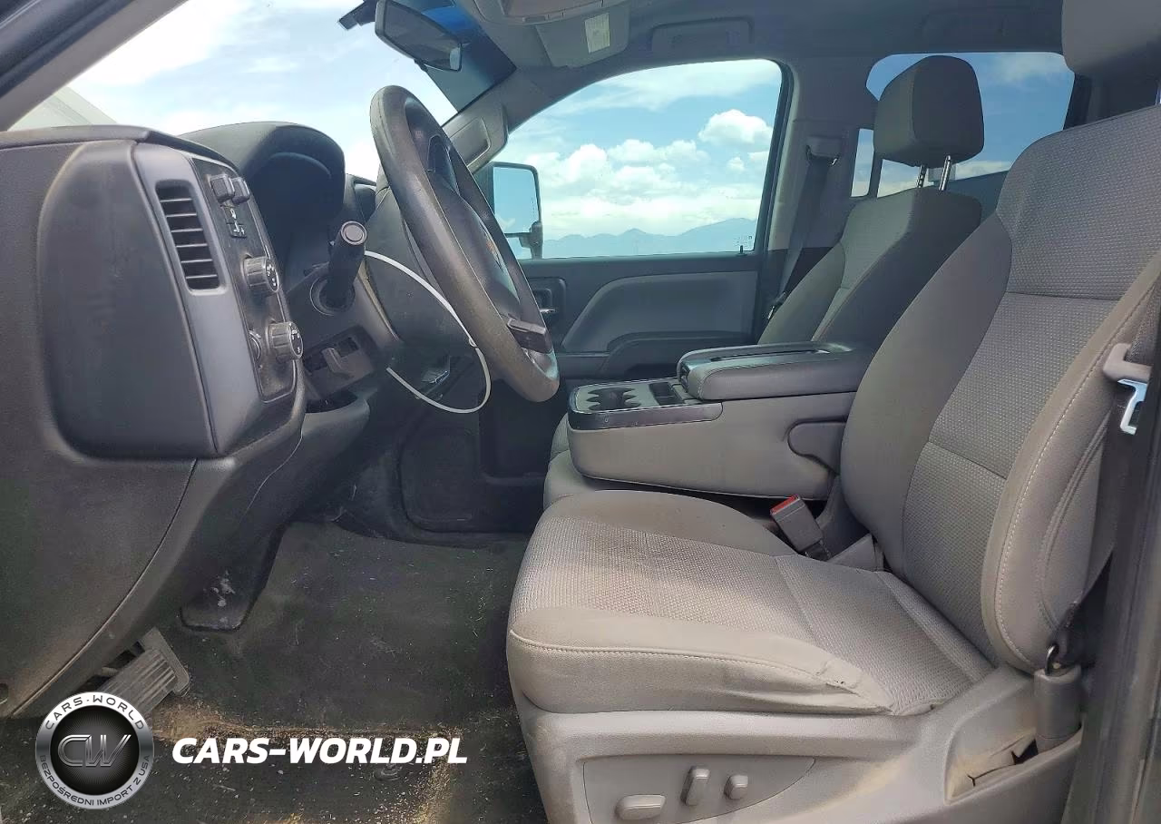 2018 Chevrolet Silverado K1500 VIN:1GCVKNEC7JZ247299 - 7