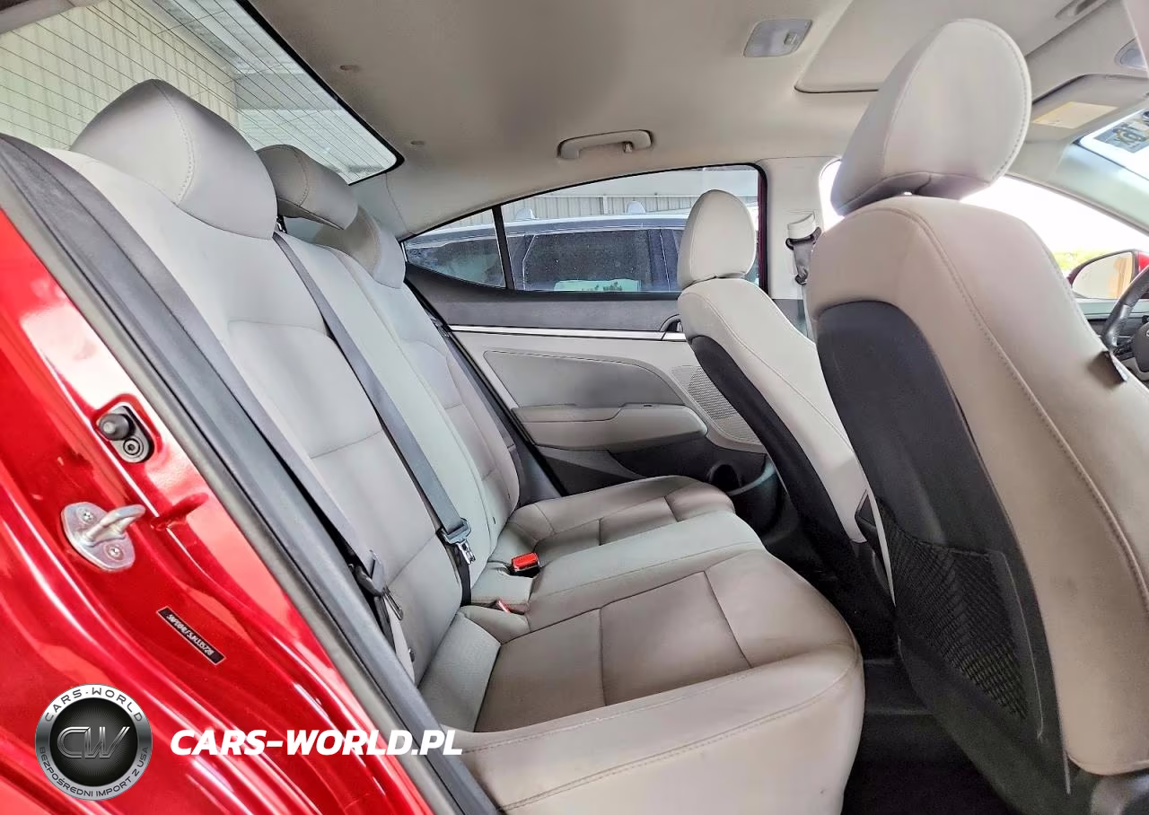 2018 Hyundai Elantra Value Edition VIN:5NPD84LF5JH335728 - 10
