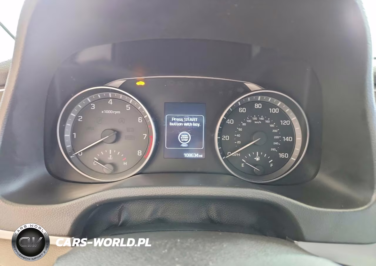 2018 Hyundai Elantra Value Edition VIN:5NPD84LF5JH335728 - 9