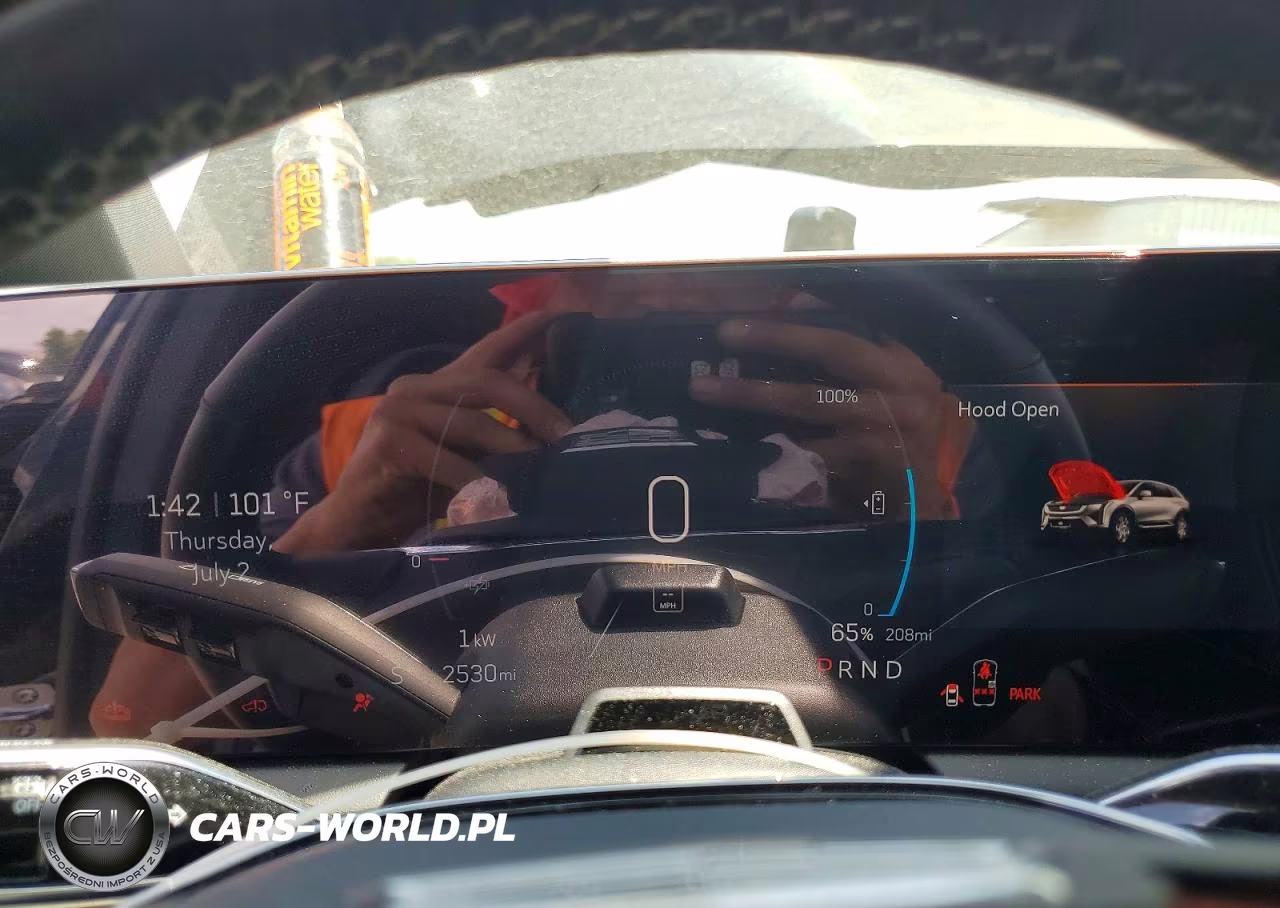 2026 Cadillac Optiq Sport VIN:3GYK3EM45TS134794 - 9