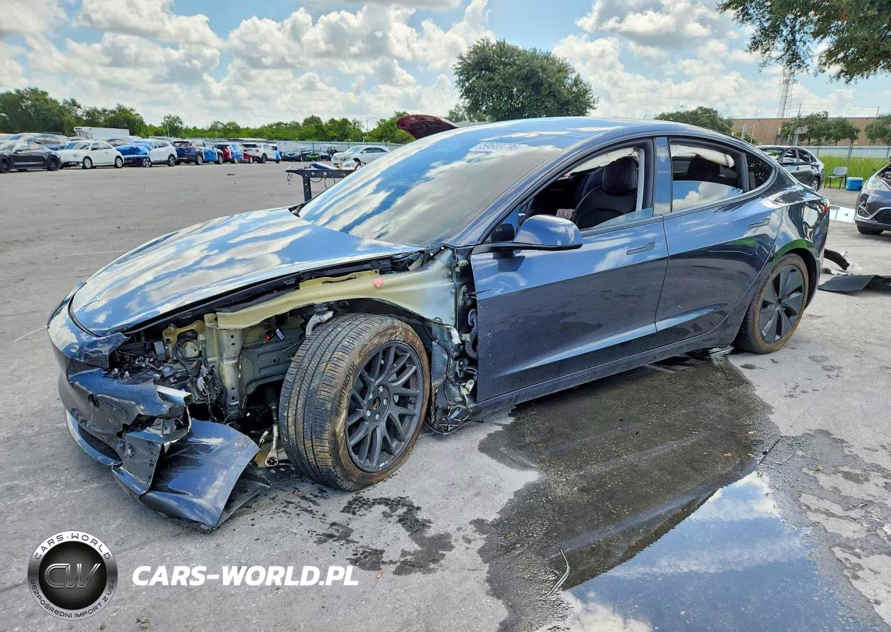 2024 Tesla Model 3 – zdjęcie 1 z 12