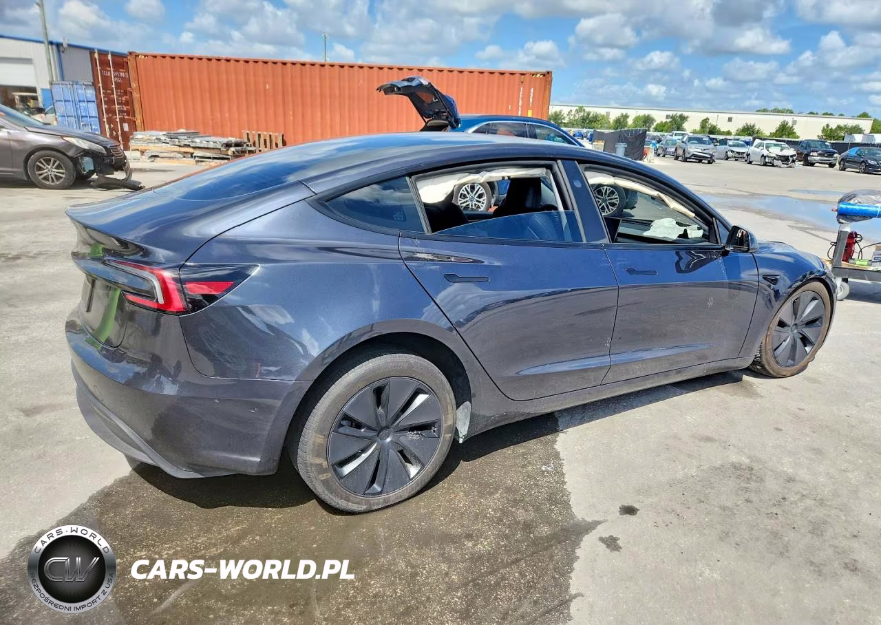 2024 Tesla Model 3 VIN:5YJ3E1EA4RF740963 - 3