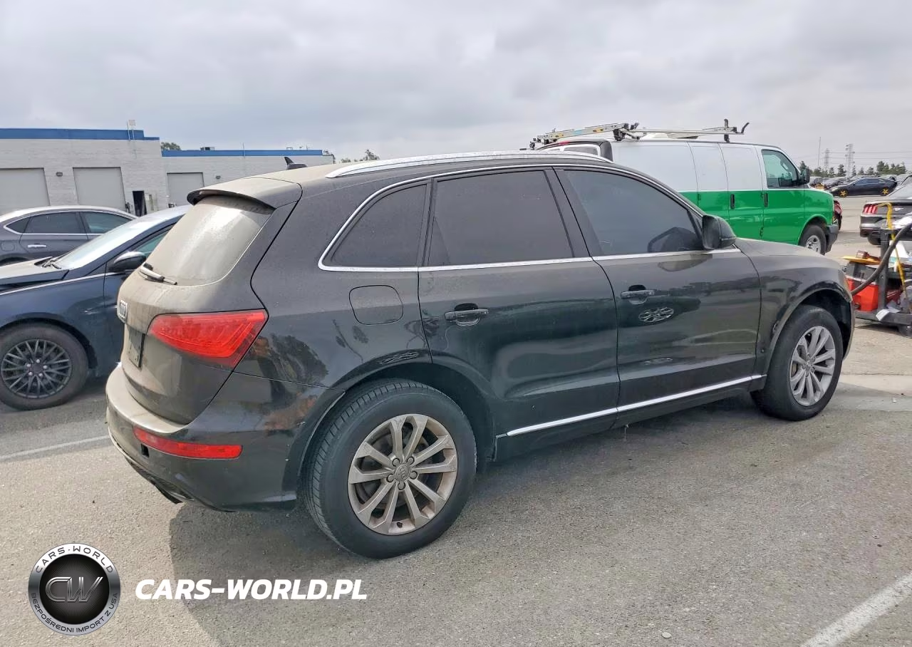 2014 Audi Q5 Premium VIN:WA1CFAFP7EA053201 - 3