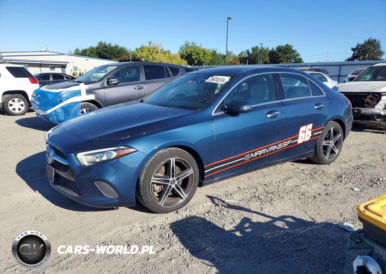 2022 Mercedes-Benz A 220 – zdjęcie 1 z 12