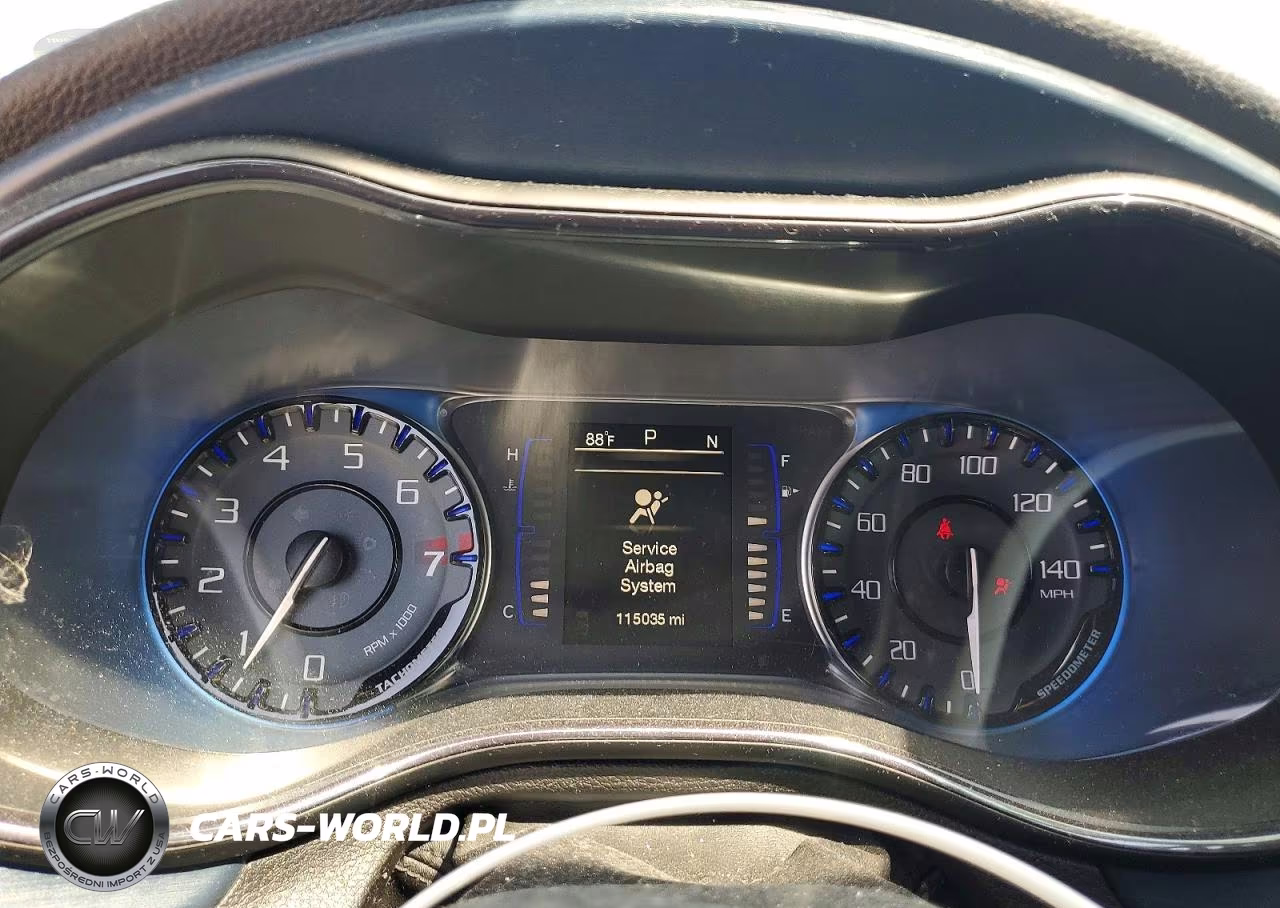 2015 Chrysler 200 S VIN:1C3CCCBG9FN518155 - 9