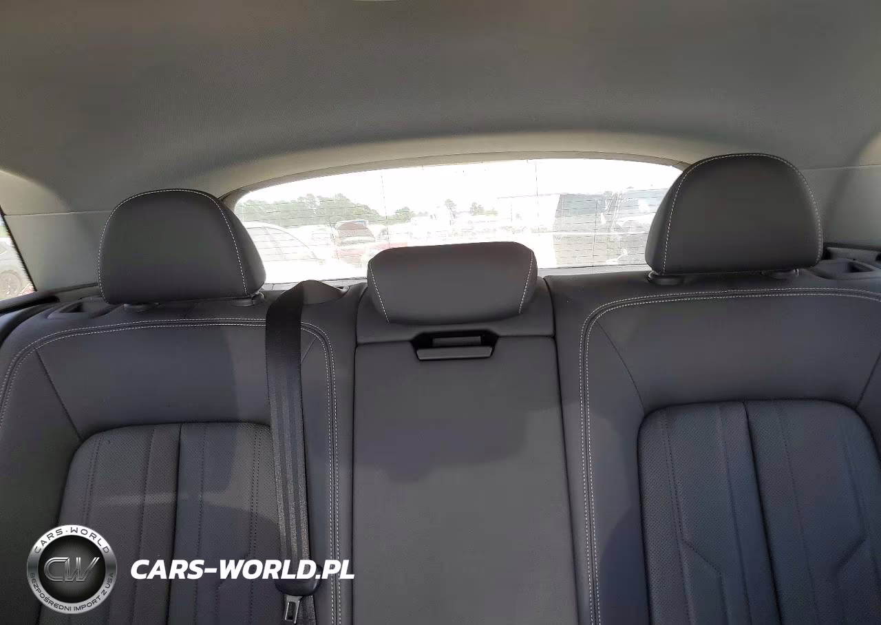 2019 Audi E-Tron Premium Plus VIN:WA1LAAGE8KB024971 - 10