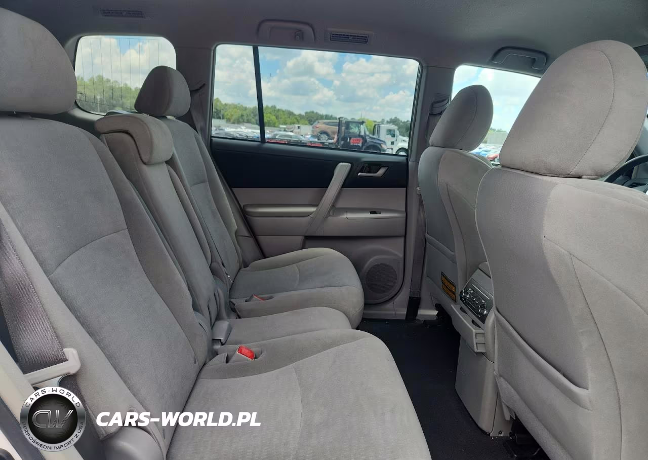 2013 Toyota Highlander Plus VIN:5TDZA3EHXDS037757 - 11