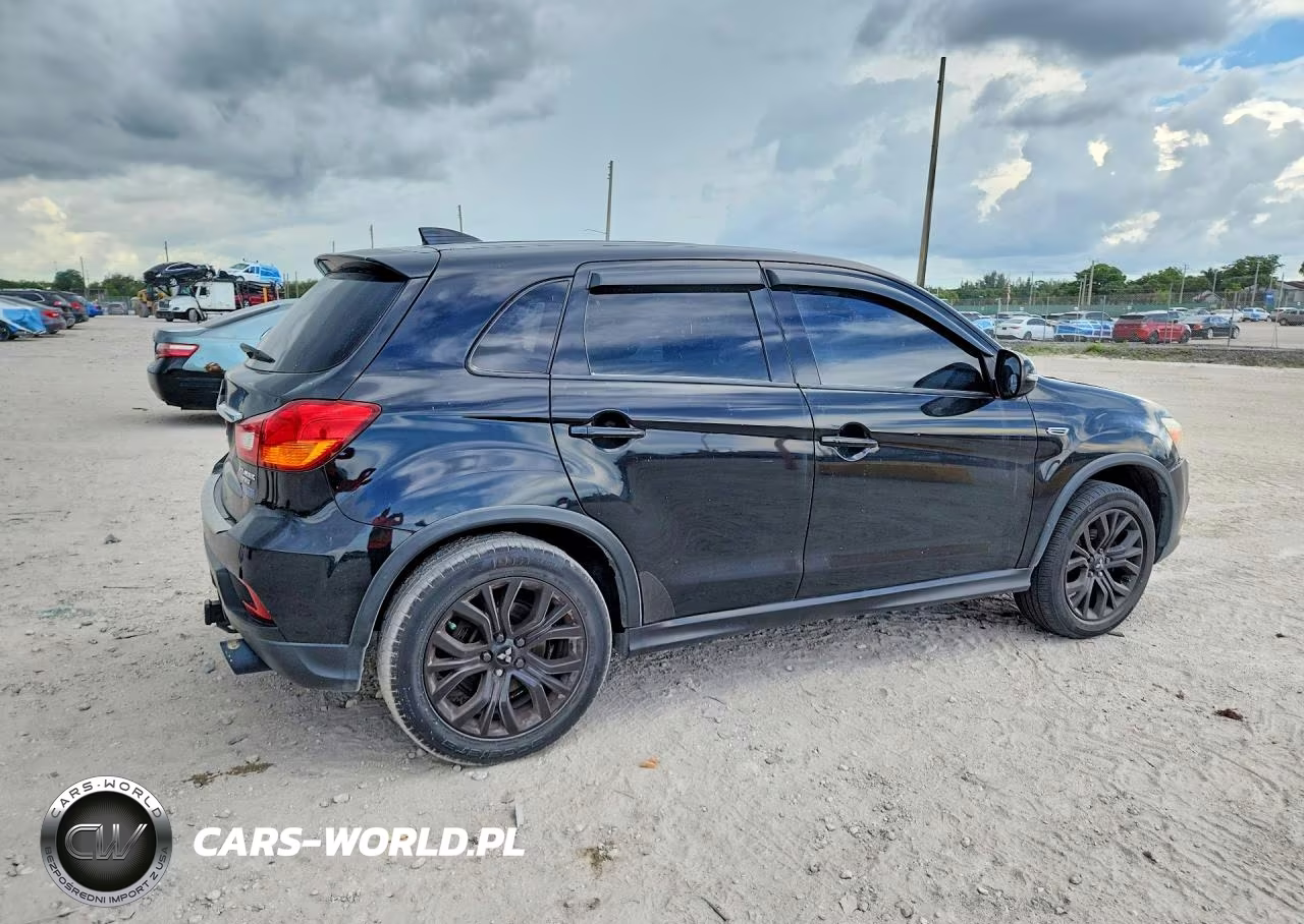 2018 Mitsubishi Outlander Sport Es VIN:JA4AP3AU2JU004185 - 3