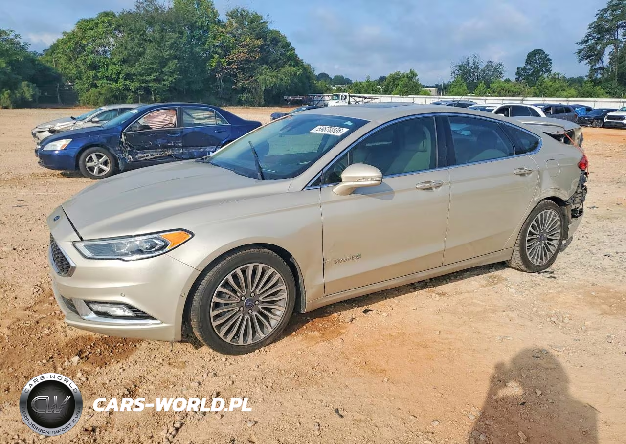 2017 Ford Fusion Titanium Hev – zdjęcie 1 z 12