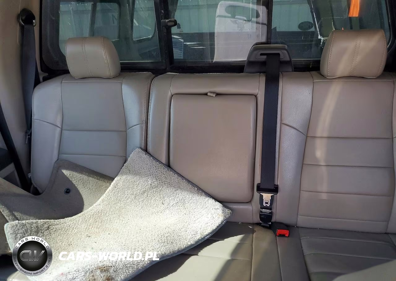 2010 Ford F250 Super Duty VIN:1FTSW2B51AEA09161 - 10