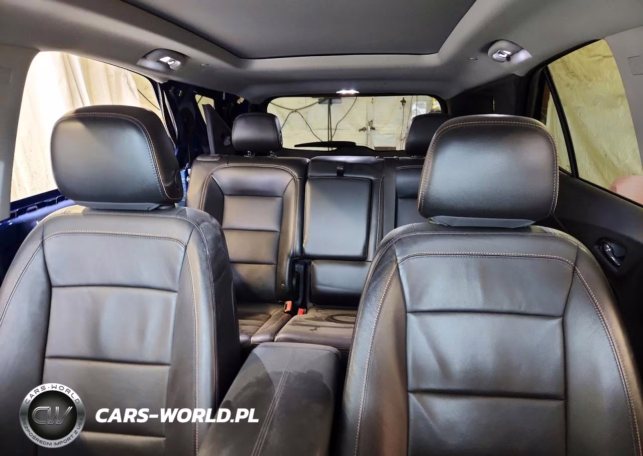 2019 Chevrolet Equinox Premier VIN:3GNAXXEV4KS592082 - 10