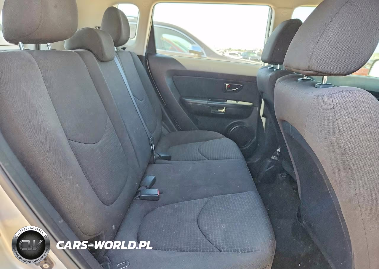 2011 Kia Soul Base VIN:KNDJT2A12B7264152 - 10