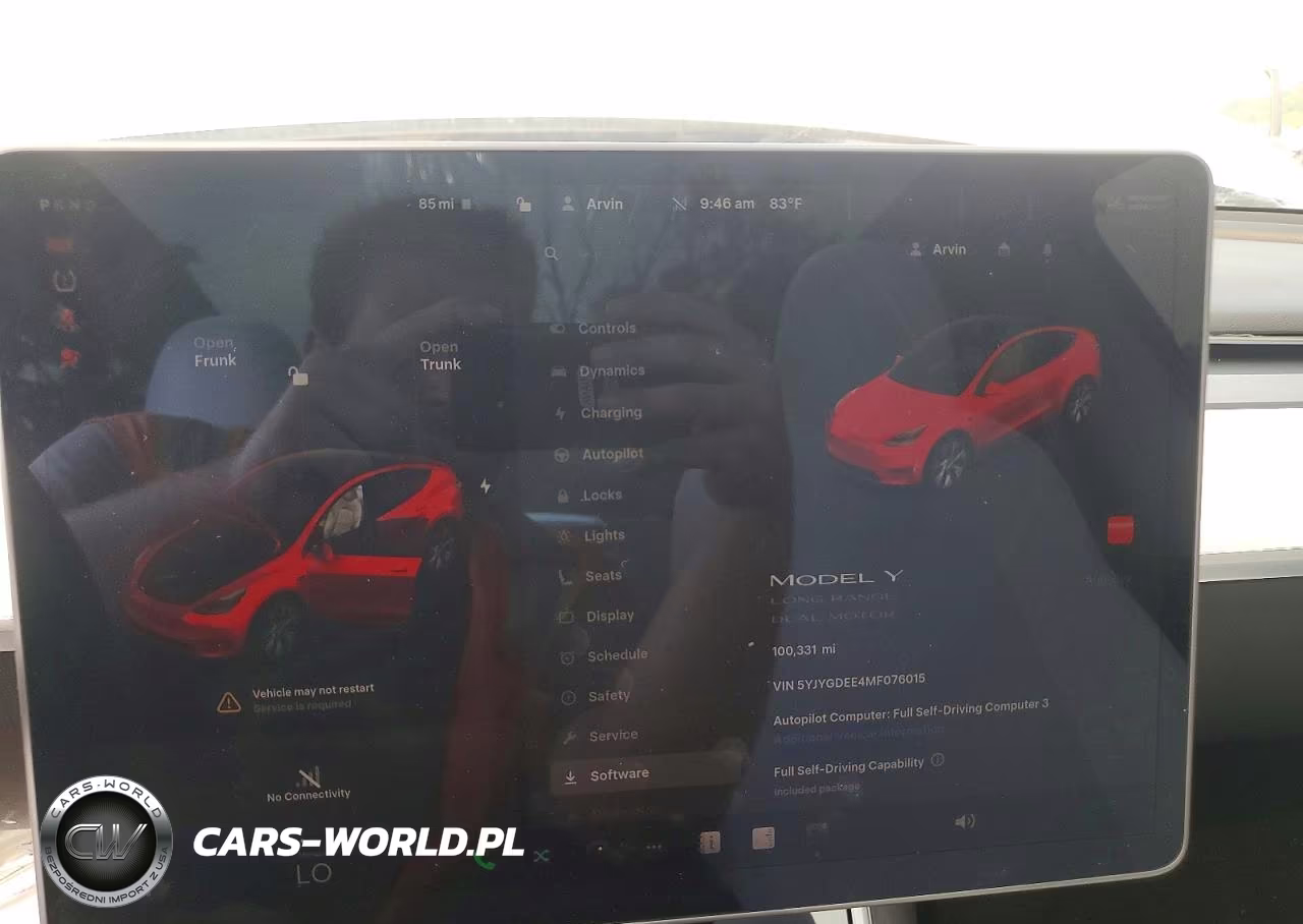 2021 Tesla Model Y VIN:5YJYGDEE4MF076015 - 9