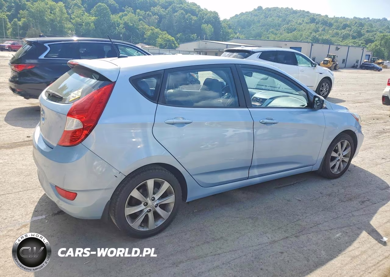 2013 Hyundai Accent Se VIN:KMHCU5AE5DU074873 - 3