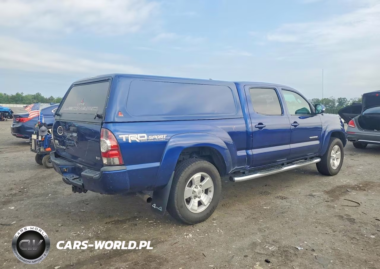 2014 Toyota Tacoma Double Cab Long Bed VIN:3TMMU4FN1EM062317 - 3