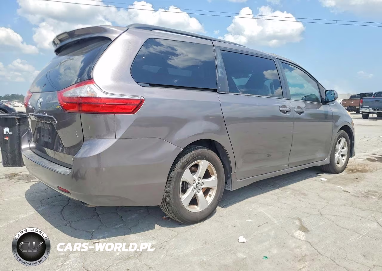 2020 Toyota Sienna Le VIN:5TDKZ3DC6LS030092 - 3