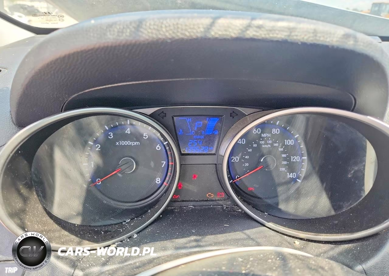 2011 Hyundai Tucson Limited VIN:KM8JU3AC2BU144496 - 9