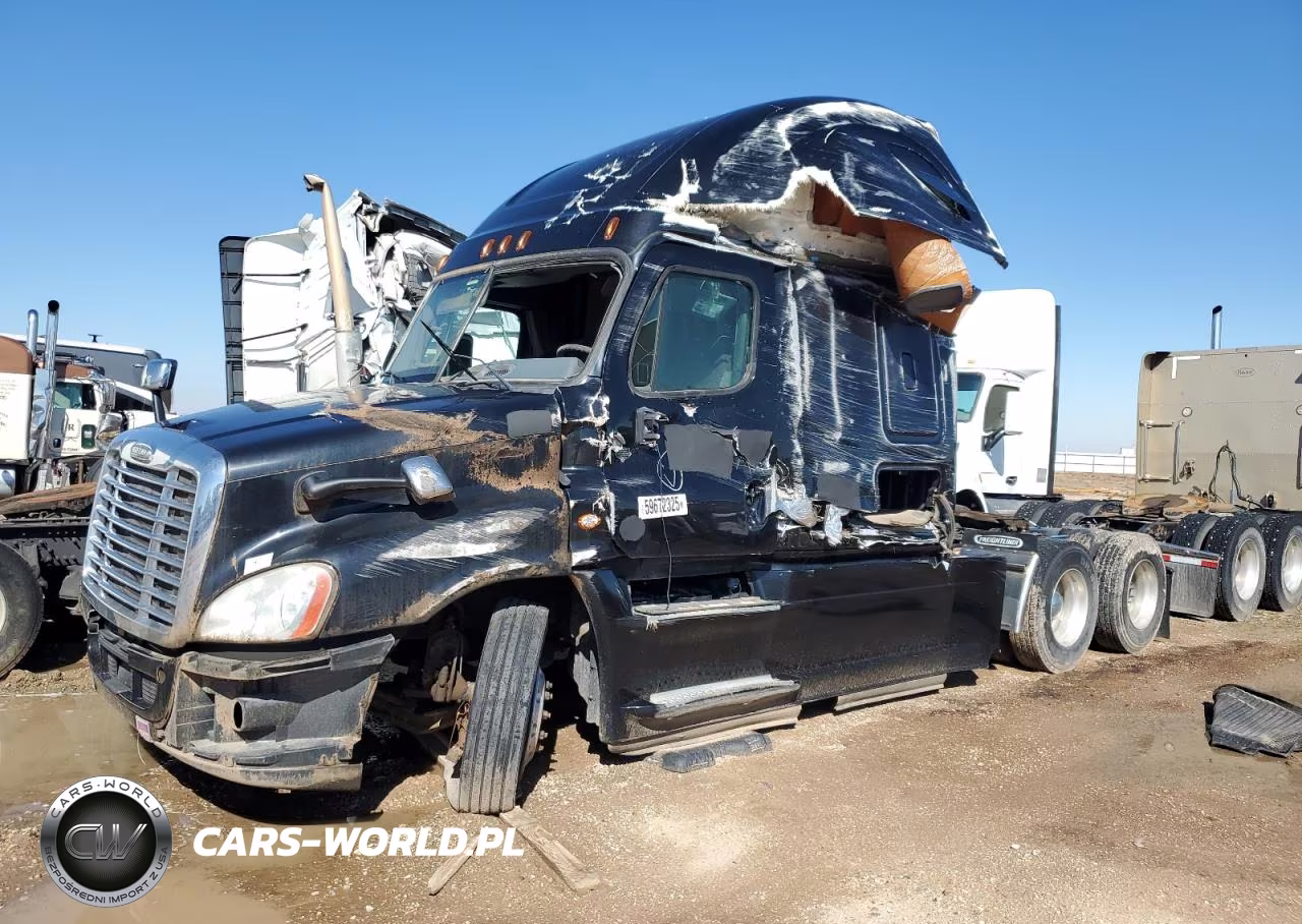 2018 Freightliner Cascadia 125 Semi Truck VIN:3AKJGLFG8JDJT3905 - 2
