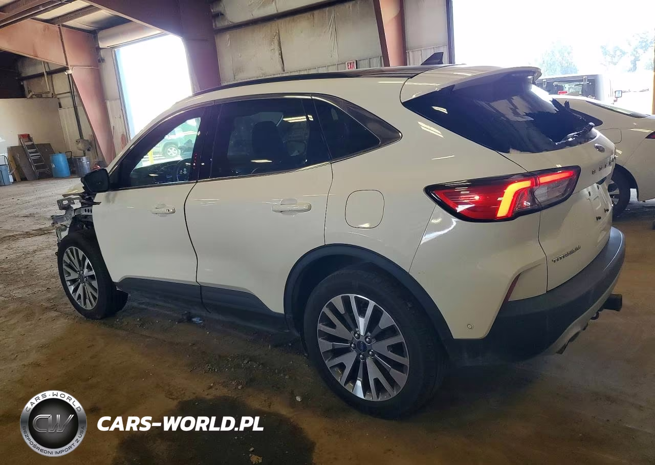2020 Ford Escape Titanium VIN:1FMCU9J94LUC37747 - 2