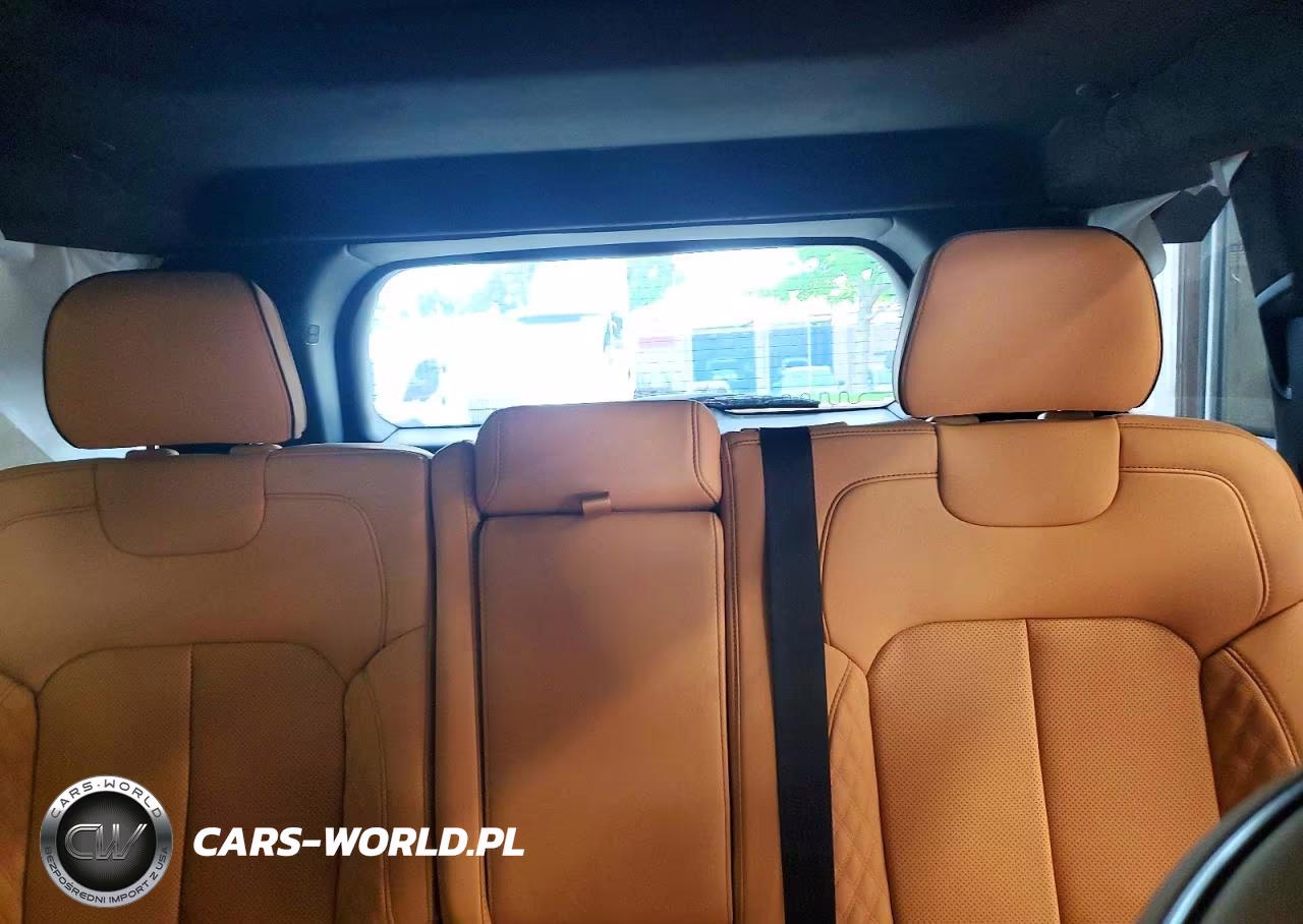 2025 Jeep Grand Cherokee Summit VIN:1C4RJHEG3S8770352 - 10