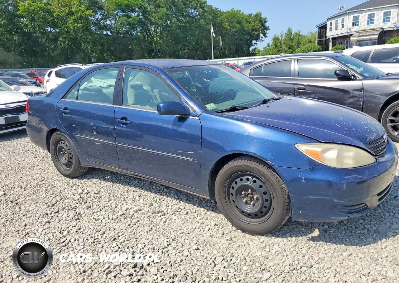 2002 Toyota Camry Xle VIN:4T1BE30K52U554977 - 4