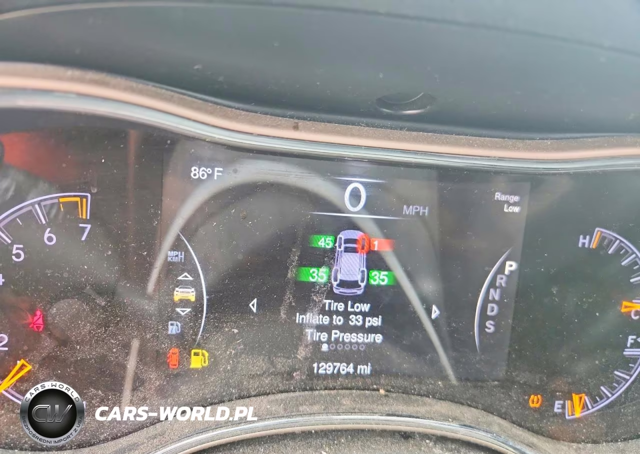 2014 Jeep Grand Cherokee Laredo VIN:1C4RJEAG4EC136456 - 9
