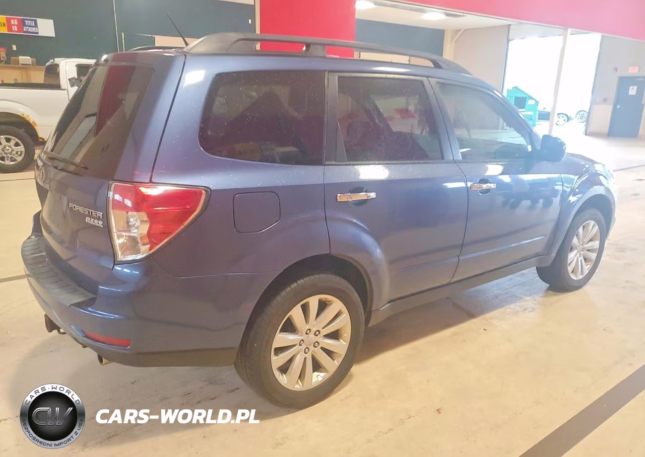 2012 Subaru Forester 2.5X Premium VIN:JF2SHADCXCH401977 - 3