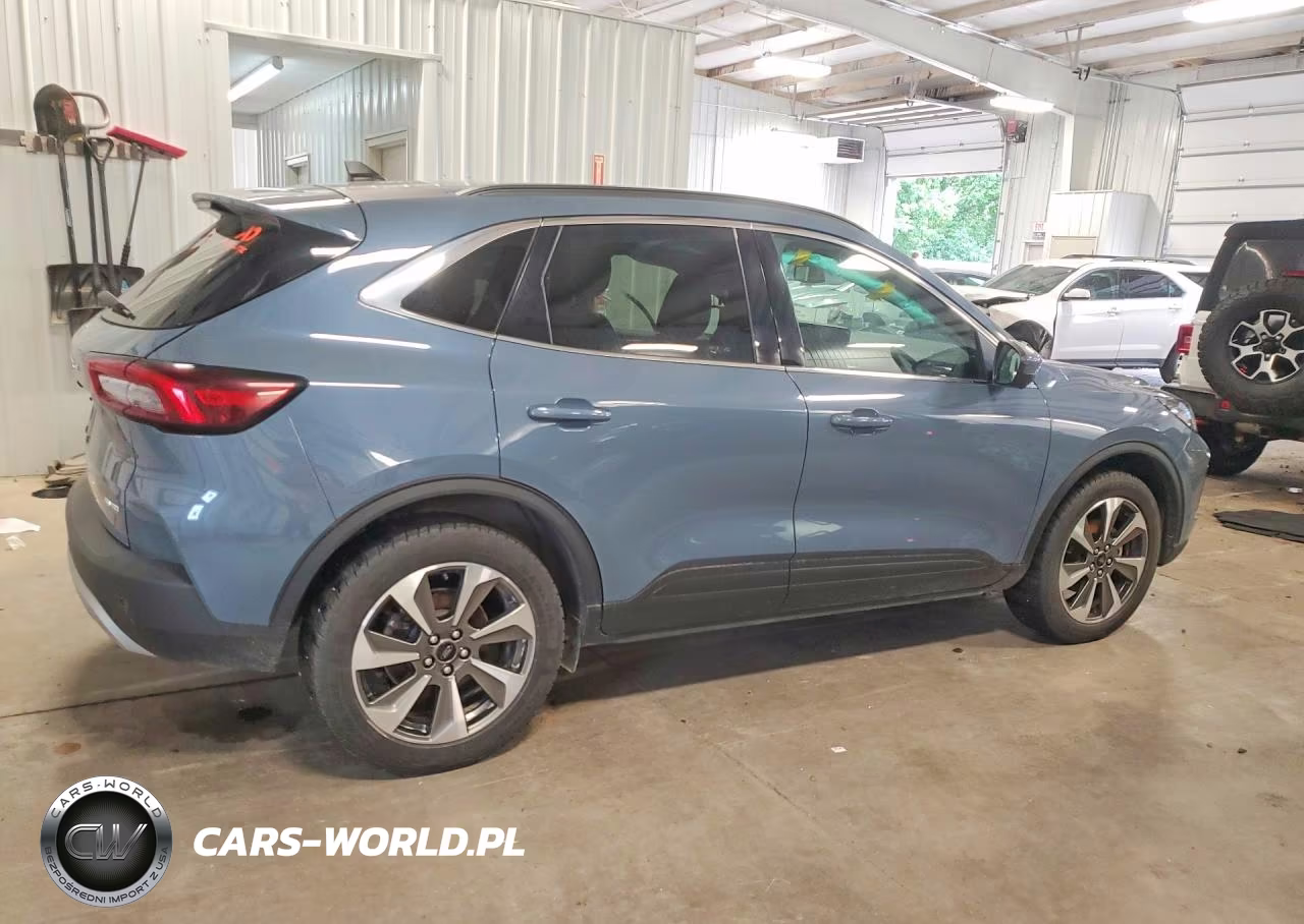 2023 Ford Escape VIN:1FMCU9JA7PUA32231 - 3