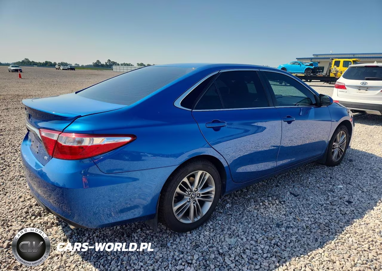 2017 Toyota Camry Se VIN:4T1BF1FK7HU770203 - 3