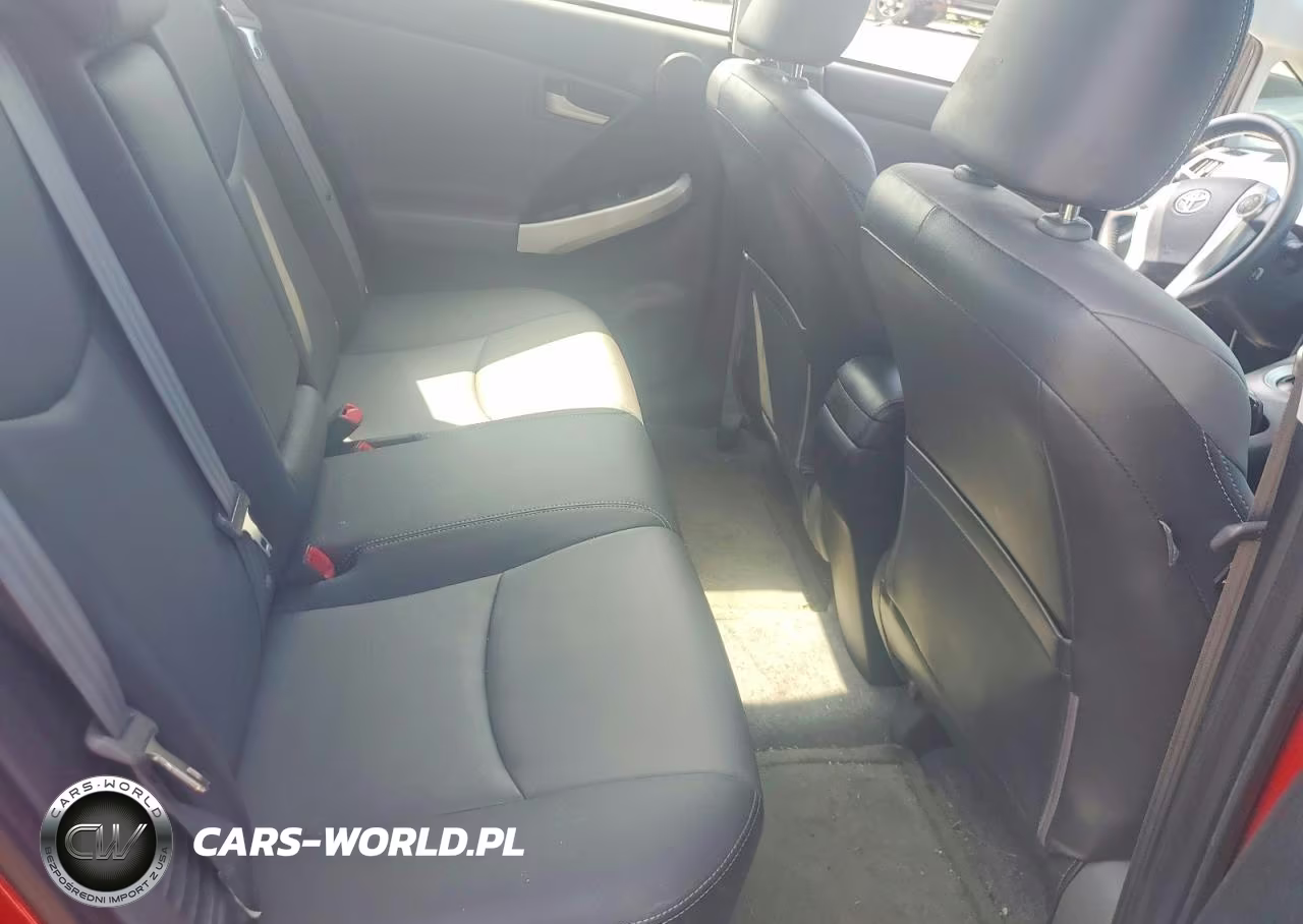 2013 Toyota Prius Four VIN:JTDKN3DU9D0343646 - 10