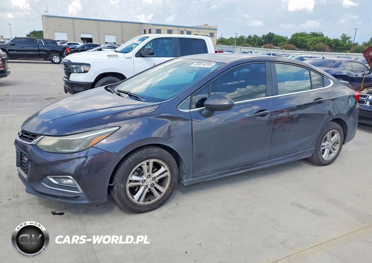 2017 Chevrolet Cruze Lt – zdjęcie 1 z 12