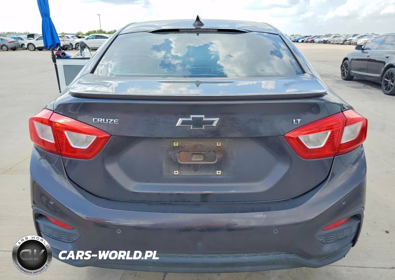 2017 Chevrolet Cruze Lt VIN:1G1BE5SMXH7109309 - 6