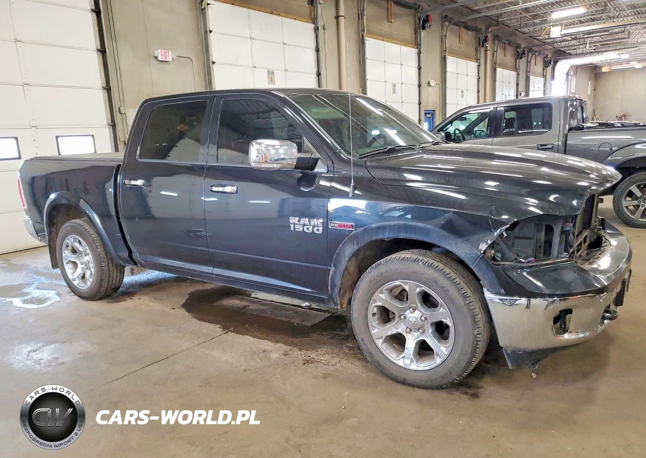 2015 Ram 1500 Laramie VIN:1C6RR7NM4FS664971 - 4
