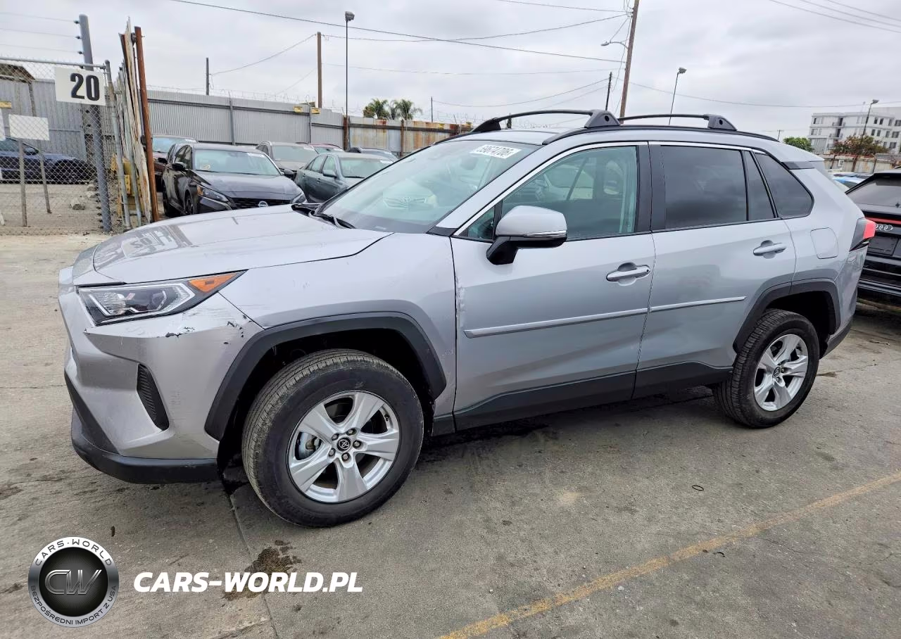 2025 Toyota Rav4 Xle – zdjęcie 1 z 13