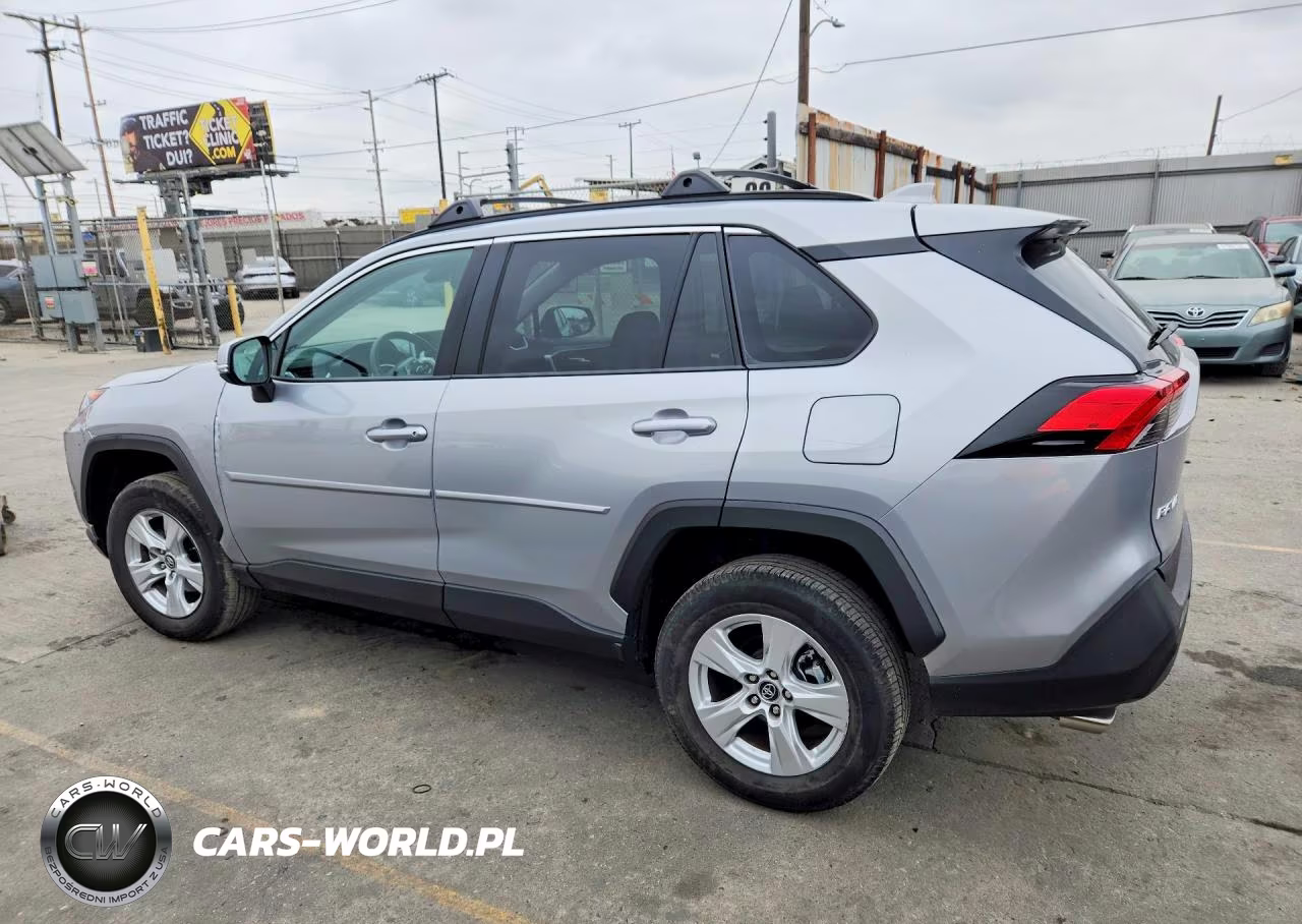 2025 Toyota Rav4 Xle VIN:2T3W1RFV1SW438006 - 2