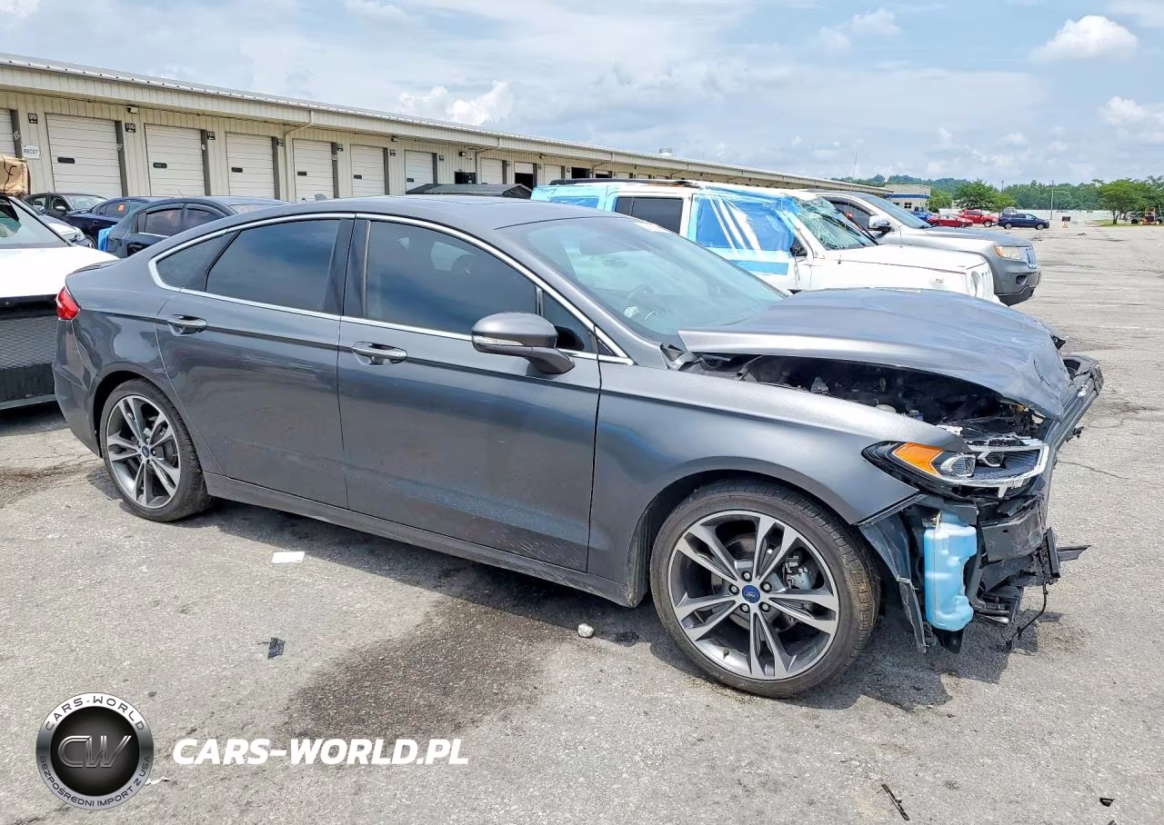 2020 Ford Fusion Titanium VIN:3FA6P0K99LR257587 - 4