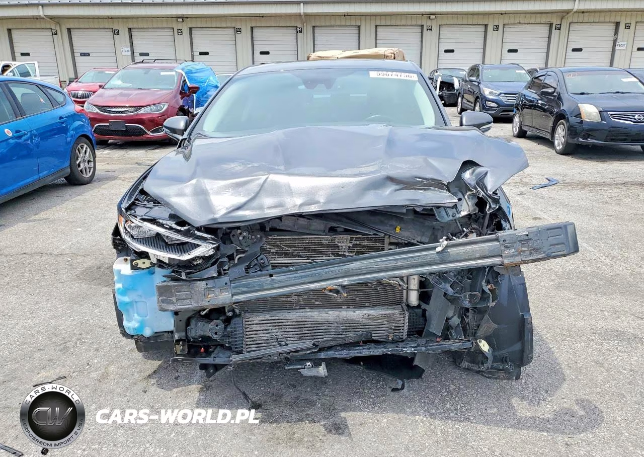 2020 Ford Fusion Titanium VIN:3FA6P0K99LR257587 - 5