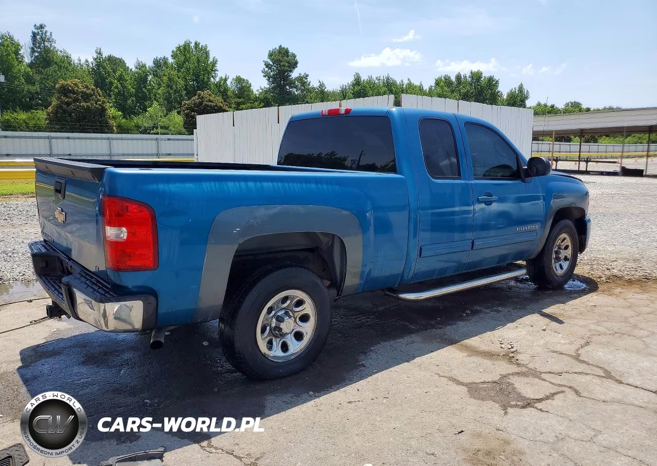 2010 Chevrolet Silverado C1500 Lt VIN:1GCSCSE06AZ176097 - 3