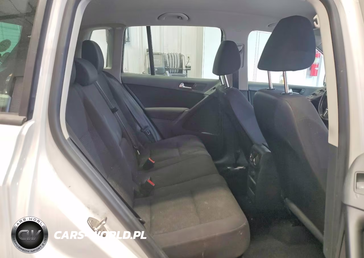 2013 Volkswagen Tiguan S VIN:WVGBV3AX8DW575274 - 10