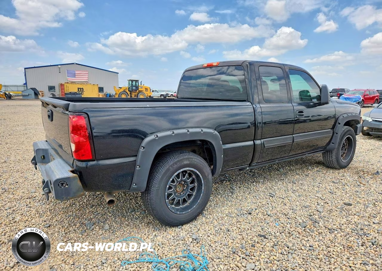 2007 Chevrolet Silverado K1500 Classic VIN:1GCEK19Z87Z177876 - 3