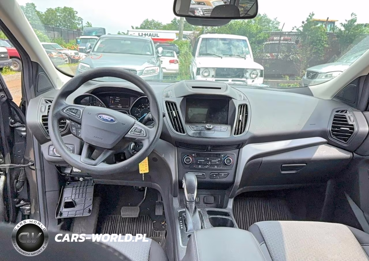 2018 Ford Escape Se VIN:1FMCU9GD9JUD12743 - 9
